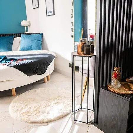 Studi'onyx, Proche Avec Balneo Apartamento *